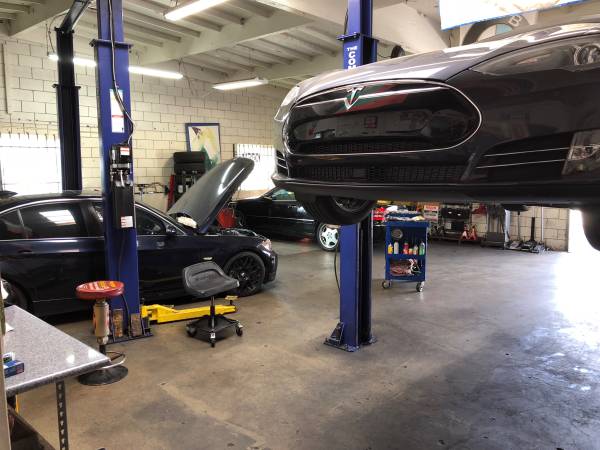MERCEDES BMW VW AUDI VOLVO - automotive services picture