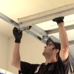 ***SAME DAY GARAGE DOOR REPAIRS - FREE ESTIMATES - CHEAPEST PRICES*** (Auburn / Newcastle / Penryn / Cool / Pilot Hill / Meadow Vis) picture