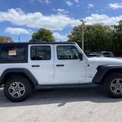 Selling My 2020 Jeep Wrangler Unlimited Sport S 4WD picture