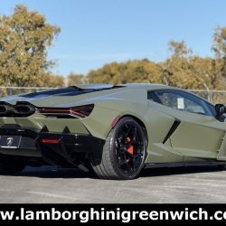 Certified Pre Owned 2024 LamborghiniRevuelto Base picture
