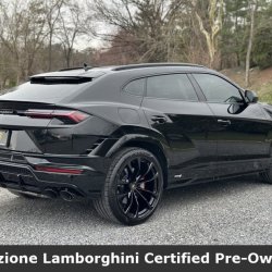 Certified Pre Owned 2023 LamborghiniUrus S picture