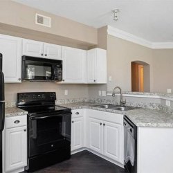 $2,070 / 3br - 1282ft2 - Prime location! Amazing floorplans. Come check us out. (Kansas City - Briarcliff West) 1282 NW Vivion Rd, Kansas City, MO 64118 picture