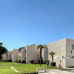 $1,199 / 1br - 680ft2 - Cable/Satellite, Courtyard, Laundry Facilities (5055 E. Charleston Blvd., Las Vegas, NV) 5055 E. Charleston Blvd., Las Vegas, NV 89104 picture